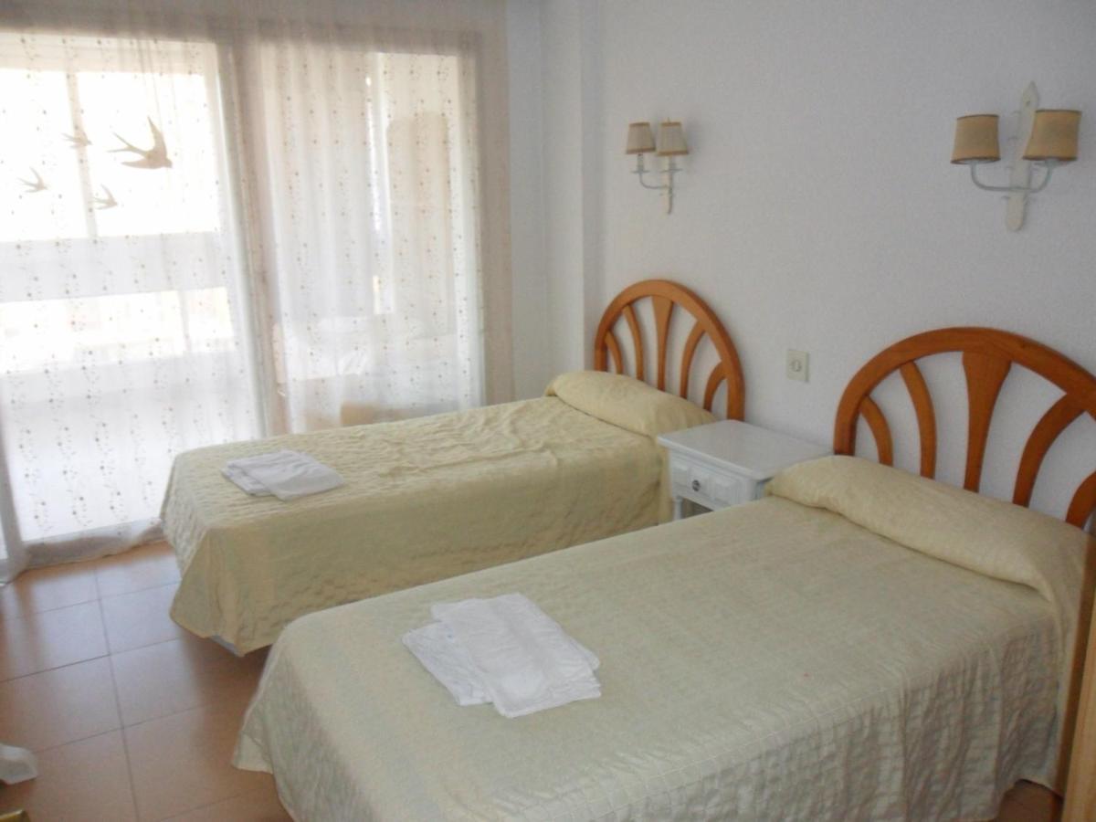 Apartamentos Cervantes Benidorm Exterior photo