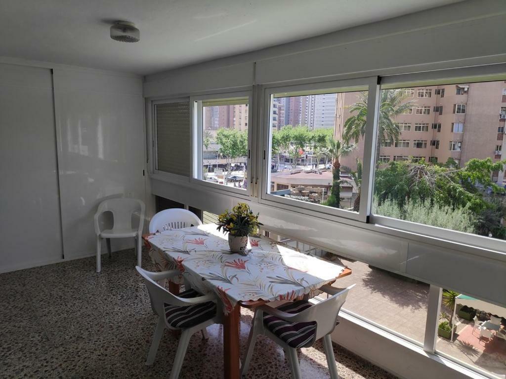 Apartamentos Cervantes Benidorm Exterior photo